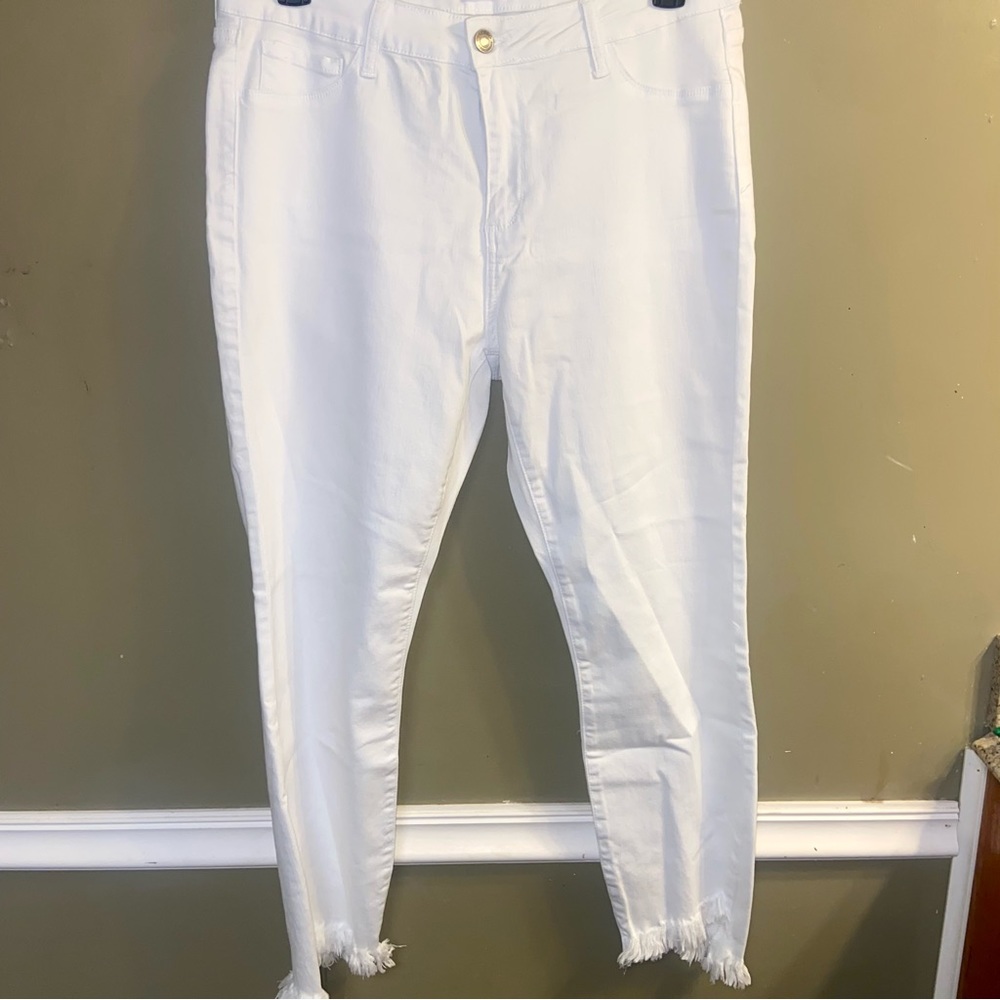 Size 14 cropped white Cello Jeans